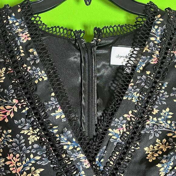 Layered with Love Blair V-Neck Lace Trim Long Sleeve Dres XS - Picture 4 of 7